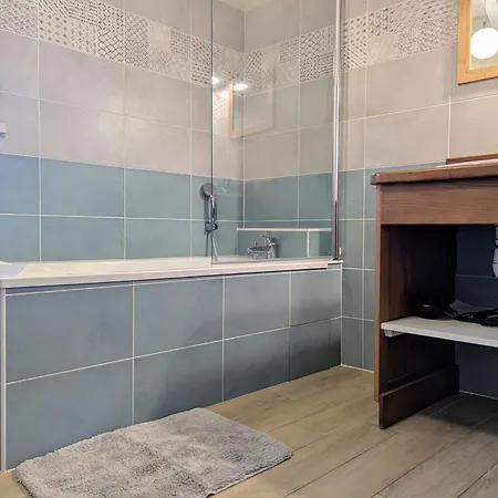 Moderne A Arlempdes: Spa, Terrasse, Grands Espaces Et Visites Culturelles - Fr-1-582-107 *